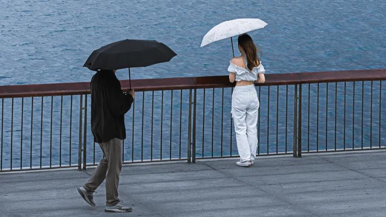 陷入婚介骗局的深圳单身男女